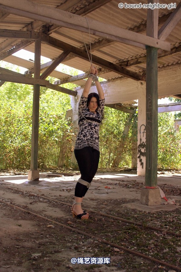 bound-neighbor-girl - Jasmin - Tied up in the ruins 2 第 23 张图片