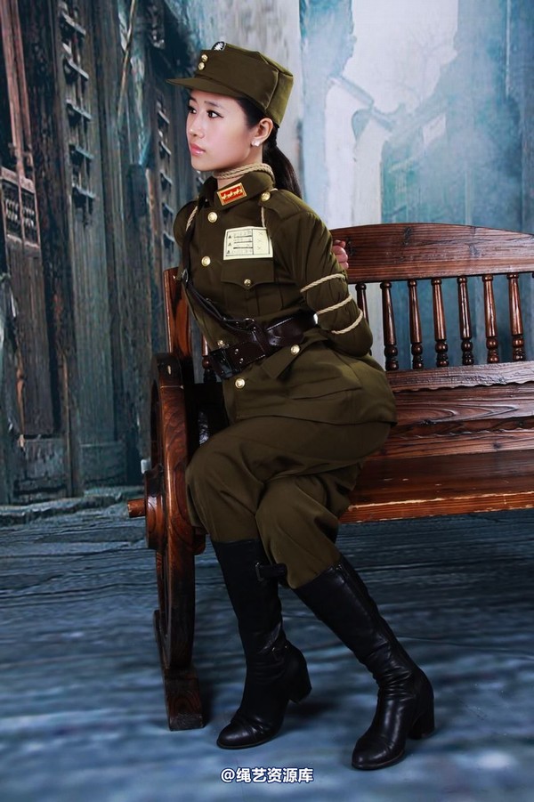 神艺缘 - 235-美式女制服 第 21 张图片