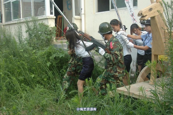 mj影视 - 血的代价执行刑场 失禁战栗2013-08-26 第 90 张图片