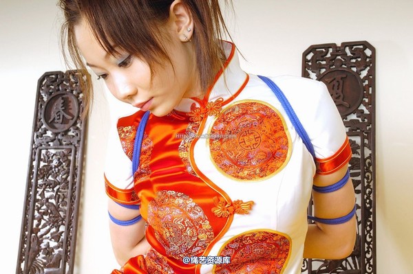 丽柜美束 - 2005-07-26 第 15 张图片
