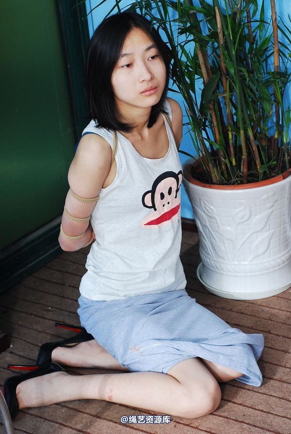 唯美之家 - 白雪试服装2 第 37 张图片