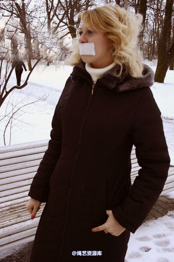 gaggedinpublic - gip054 第 3 张图片