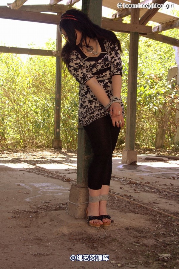 bound-neighbor-girl - Jasmin - Tied up in the ruins 1 第 23 张图片
