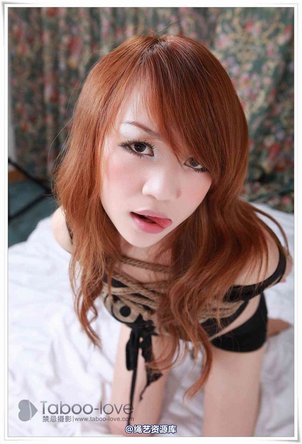 禁忌摄影 - No.005 芸芸 酒店房�g�e的��自享受 第 29 张图片