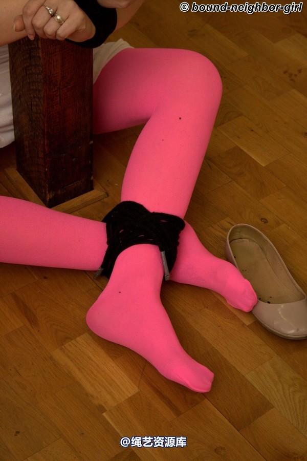 bound-neighbor-girl - Melina - Tied up in the office 3 第 55 张图片