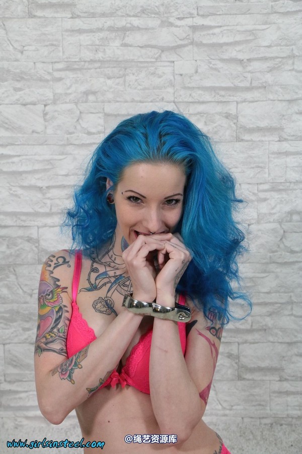 girlsinsteel - Tattoo girl hogtied with Irish 8 第 26 张图片