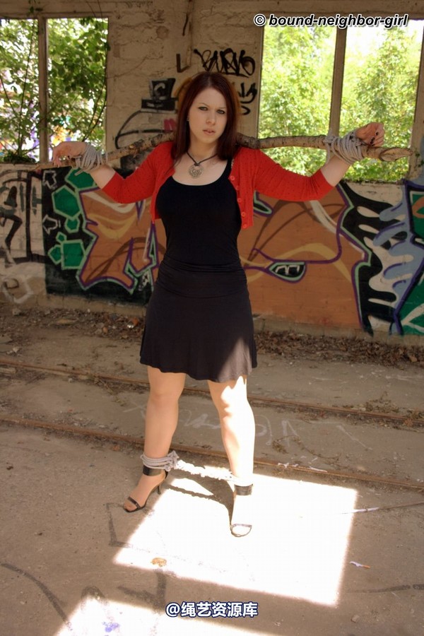 bound-neighbor-girl - Jasmin - bondage in the ruins 4 第 38 张图片