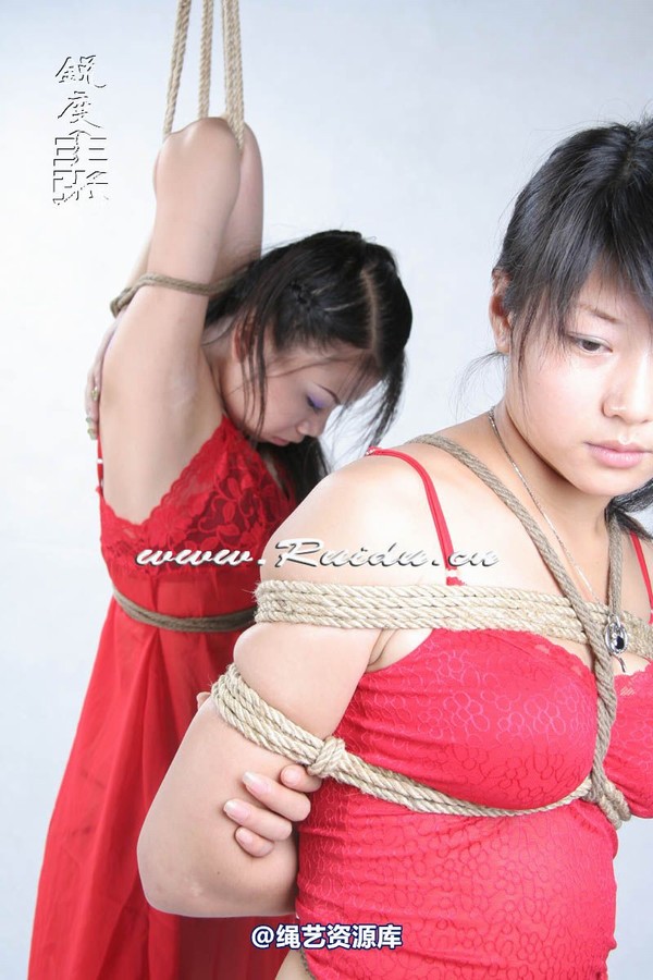 锐度主张 - 婷婷和嫣儿KB悬吊 第 53 张图片
