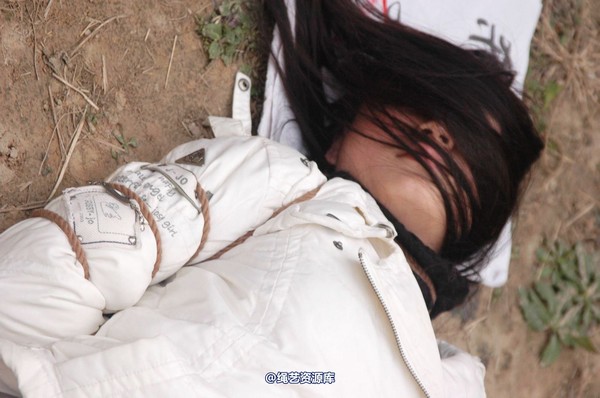 mj影视 - 安娜刑场2013-04-13 第 203 张图片