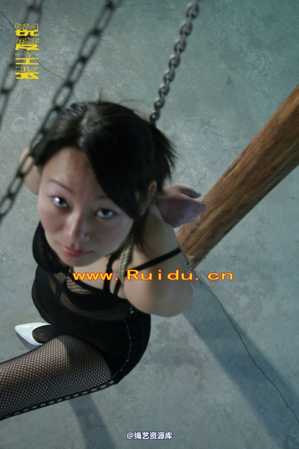 锐度主张 - 琳琳和妍妍性感的连衣袜2 第 37 张图片