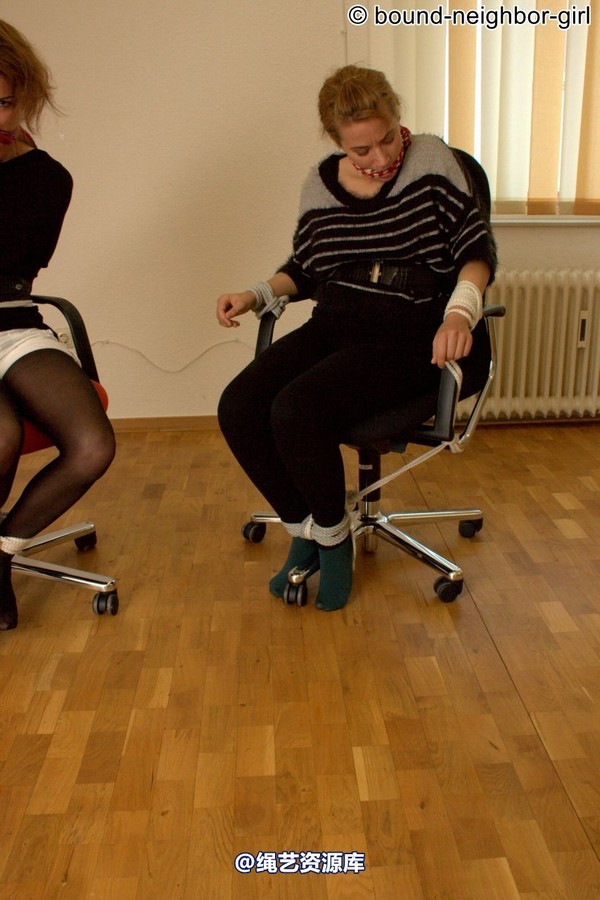 bound-neighbor-girl - Amy + Bella A - Tied up at the office 第 27 张图片