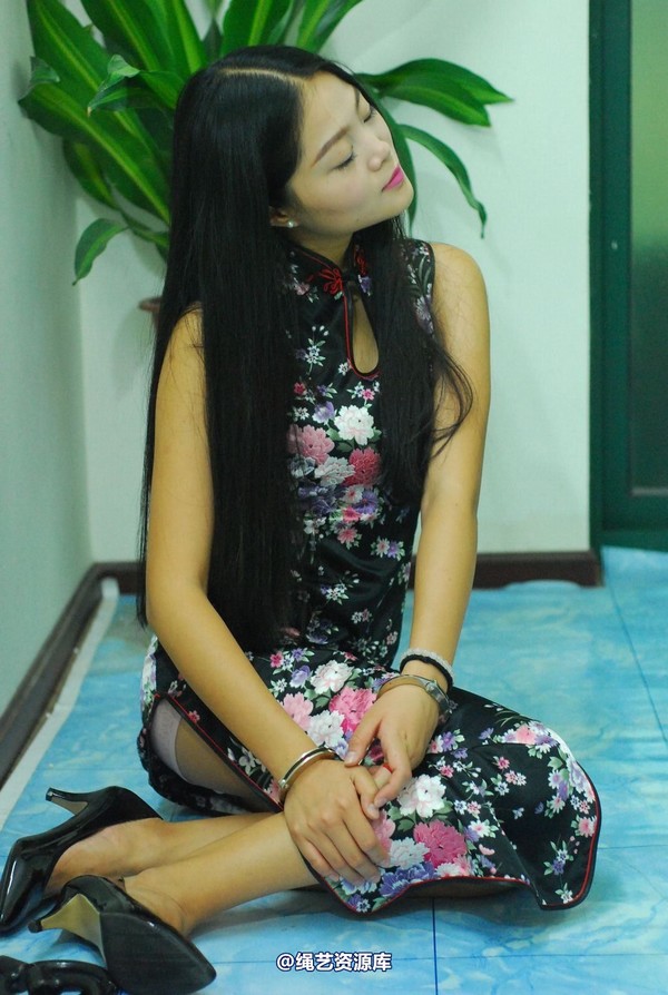 唯美之家 - 新摸雅静黑旗袍 第 45 张图片