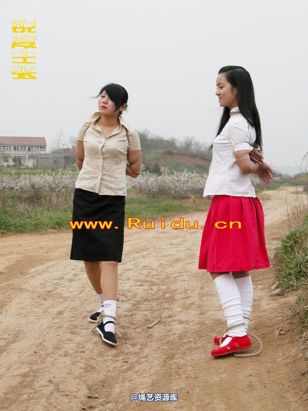 锐度主张 - 婷婷和寒冰走在乡间小路上 第 36 张图片