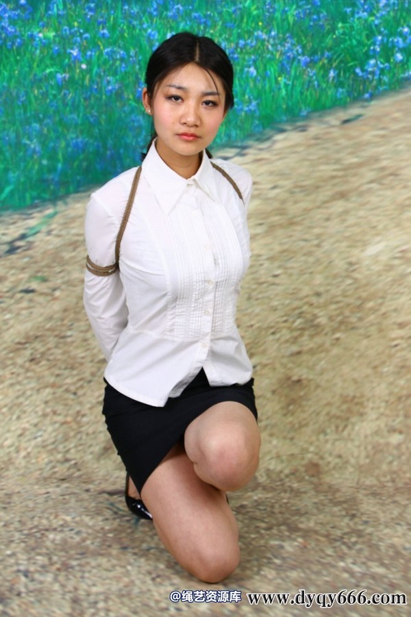 典雅倩影 - 509-押解女白领哓哓 第 27 张图片