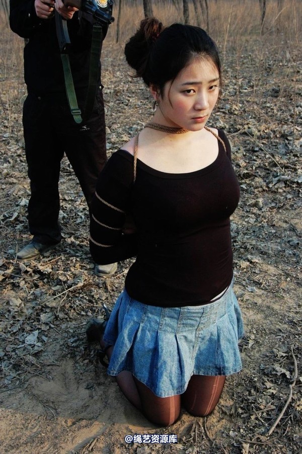mj影视 - 2013-3-4陈沫踏青 黑丝美女最终的不归路 第 491 张图片