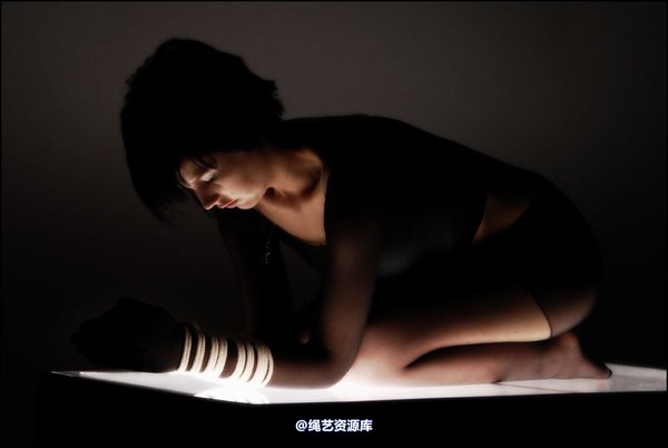 simplytied - Light box 第 7 张图片