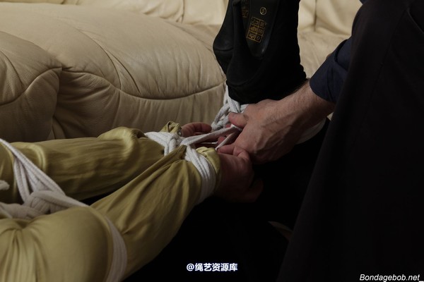 bondagebob - Hogtied babe 第 64 张图片