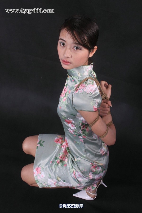 典雅倩影 - 093-忆君眼前如见君，瑶草芳兮思芬蒀 第 14 张图片