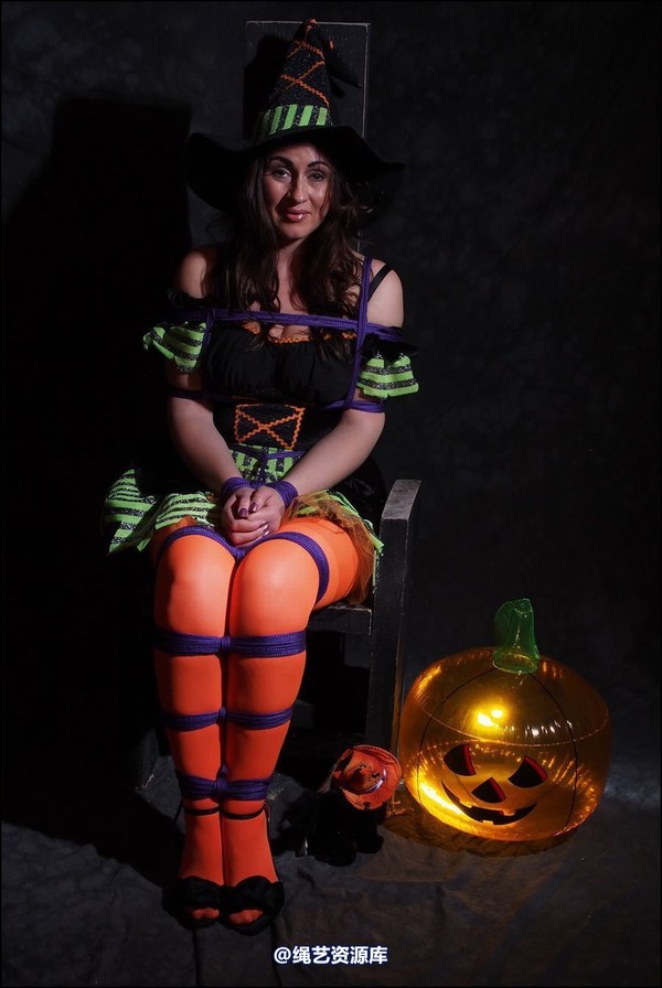 simplytied - Halloween special 第 19 张图片