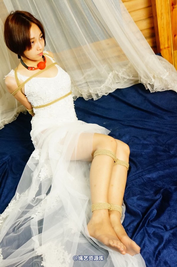 dk13美束馆 - 9.16-小仙儿白婚纱-D130P 第 40 张图片