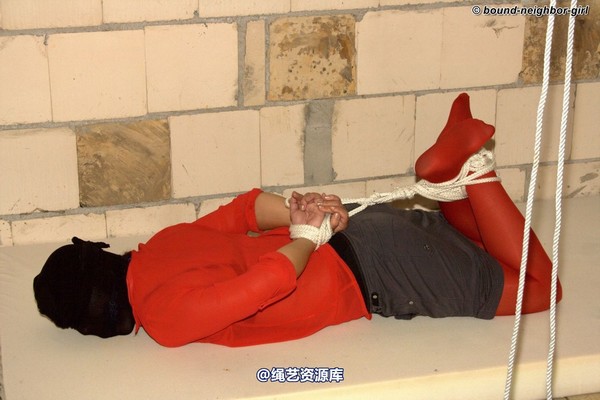 bound-neighbor-girl - Susan - Tied up in the Attic 3 第 24 张图片