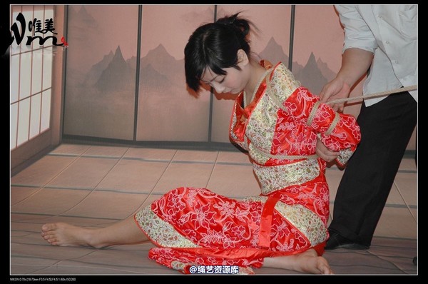 唯美之家 - 08-05-29盈盈汉服-护士装 第 228 张图片