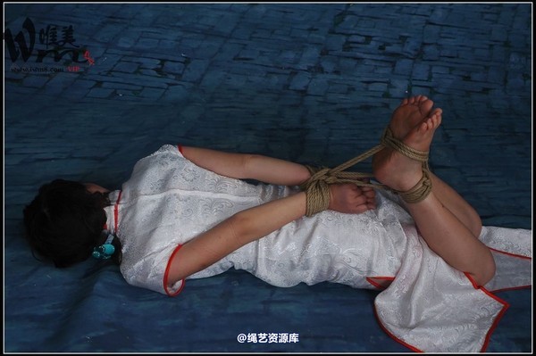 唯美之家 - 08-05-07新模特三 第 125 张图片