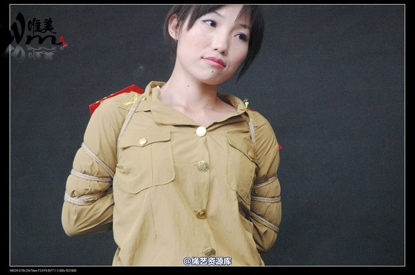 唯美之家 - 2008-08-06水柔军装 第 180 张图片
