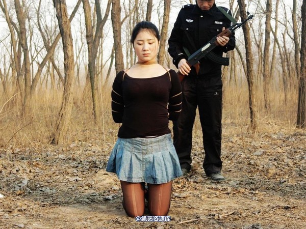 mj影视 - 2013-3-4陈沫踏青 黑丝美女最终的不归路 第 407 张图片