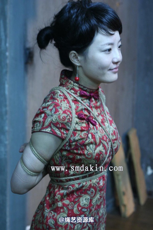锐度主张 - 2009年第56期捆绑图（2009.11.29）模特：叶子 晓云 第 56 张图片