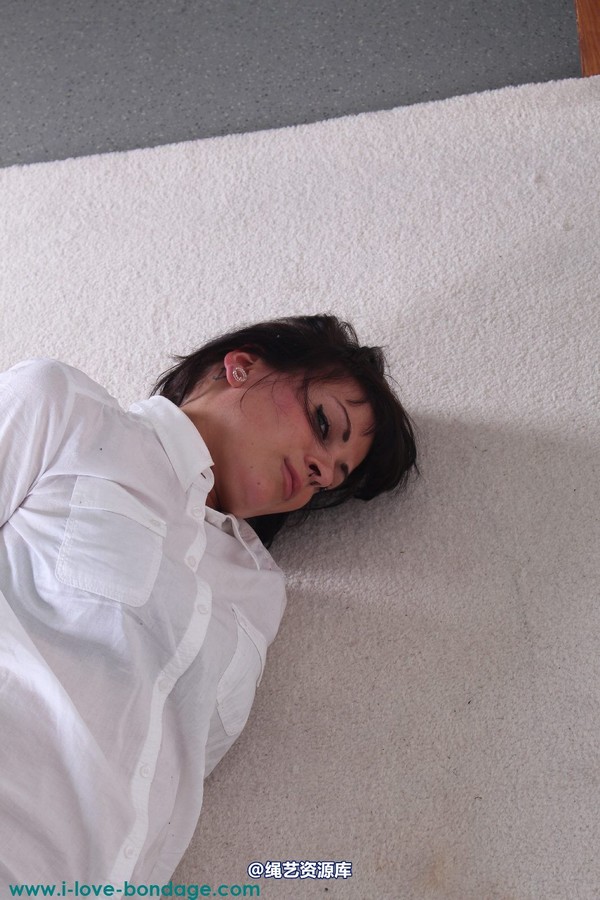 girlsinsteel - Handcuff hogtied 第 33 张图片
