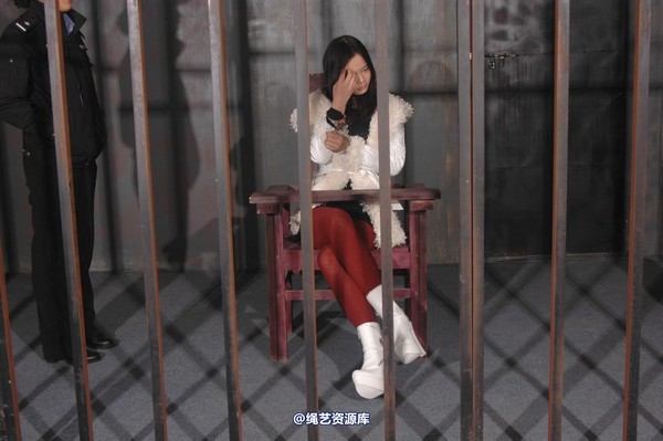 mj影视 - 安娜审问 第 135 张图片