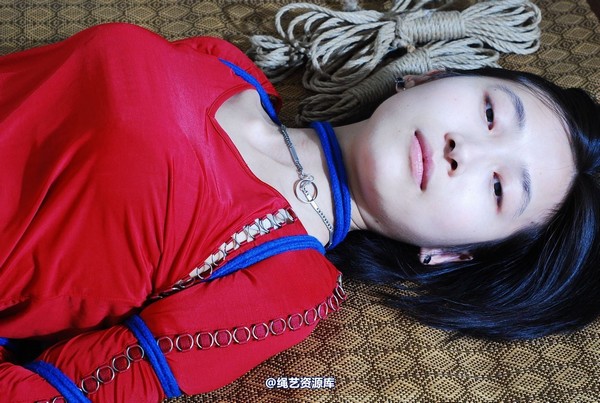 唯美之家 - 白雪红衣五花 第 176 张图片