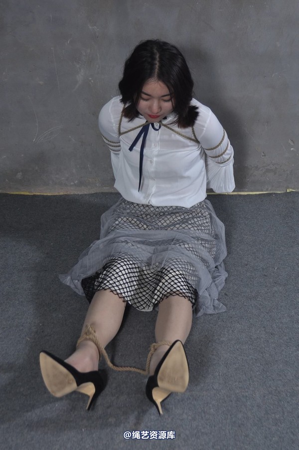 mj影视 - 淑女被抓 第 372 张图片