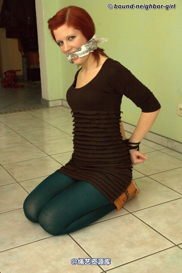 bound-neighbor-girl - Melina - Tied at home 1 第 35 张图片