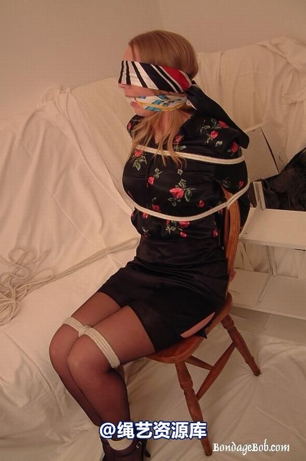 bondagebob - Missey The bank managers daughter 3 第 12 张图片