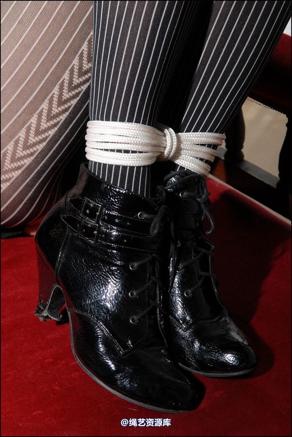 simplytied - Sophia D in wolfords 第 31 张图片