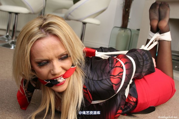 bondagebob - Lucy Zara Dont get comfortable 第 82 张图片