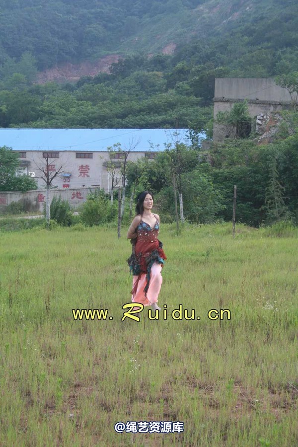 锐度主张 - 20070818第29期 宝宝草地漫舞图片 第 108 张图片