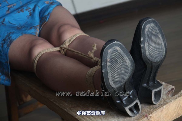 锐度主张 - 青青体验老虎凳 续 第 7 张图片