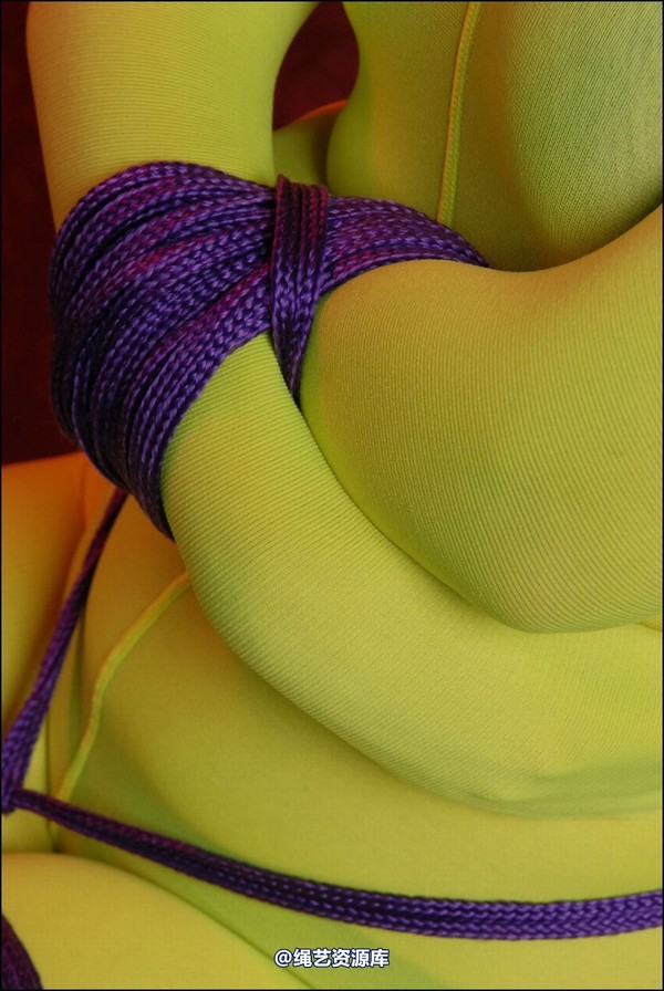 simplytied - Jinx in yellow encasement 第 34 张图片