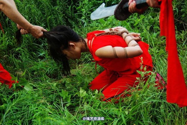 mj影视 - 血的代价-红罪衣刑场木驴斩－梅晓芳2013-08-26 第 175 张图片