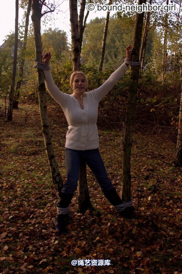 bound-neighbor-girl - Bambi - Tied up in the autumn woods Part 2 第 38 张图片