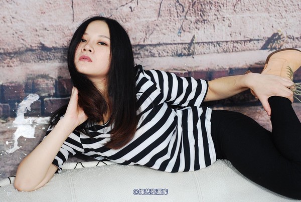 唯美之家 - 思欣红礼服 第 52 张图片