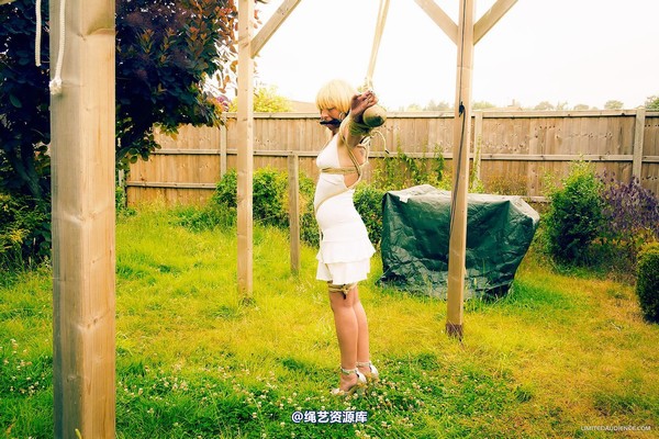 limitedaudience - 2014 kimmy louise carrying the burden 2 第 23 张图片
