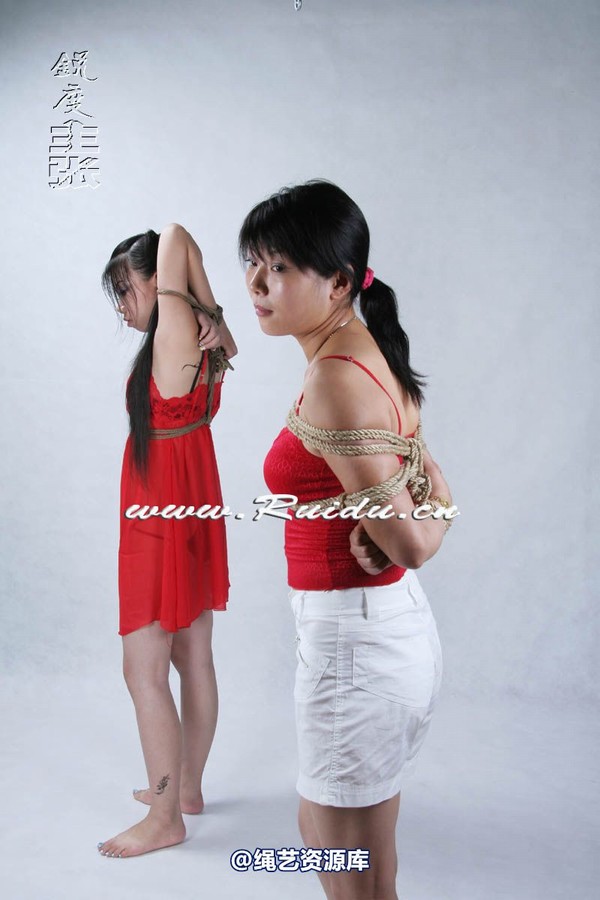 锐度主张 - 婷婷和嫣儿KB悬吊 第 389 张图片