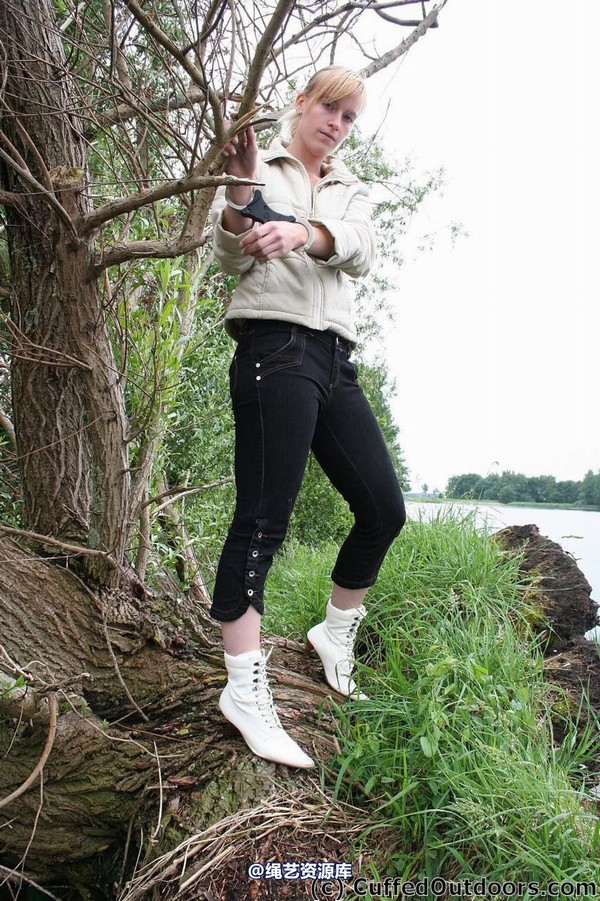 cuffedoutdoors - cod096 第 4 张图片