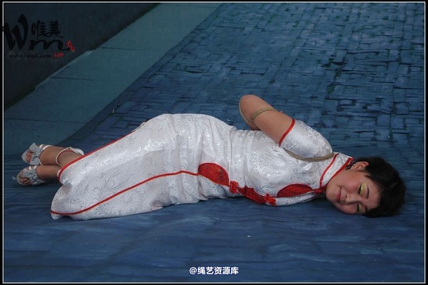唯美之家 - 08-05-07新模特三 第 255 张图片