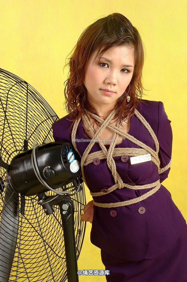 丽柜美束 - 2006-08-15 第 24 张图片