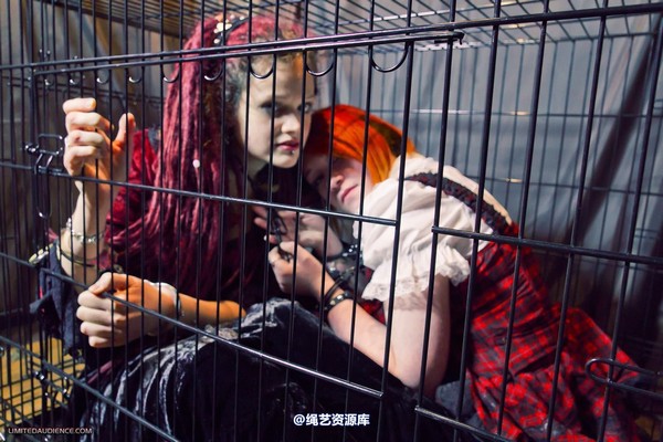 limitedaudience - 2012 beckykat six chained and caged 第 39 张图片